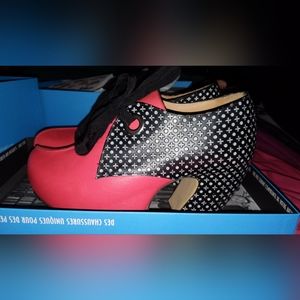 John Fluevog Prepare Pledge Lace up Platform Heel